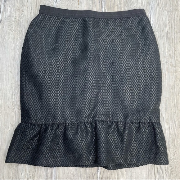 Ann Taylor Ruffled Black Skirt Sz 2 Petite - Picture 9 of 9
